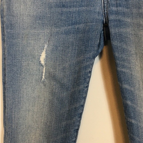 9" High-Rise Skinny Jeans: Destructed-Hem Edition Size 25 - Picture 10 of 13